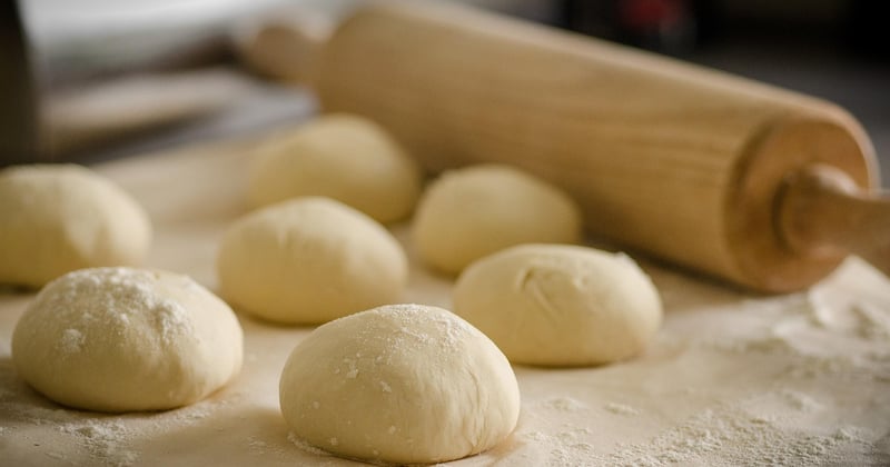Comment cuisiner des pâtes simples avec peu d'ingrédients et se régaler